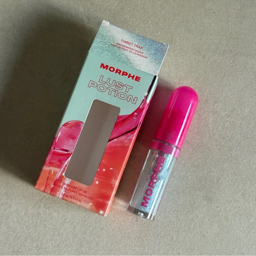 Morphe Lust Potion Bi-Phase Lip Oil Thirst Trap Passionfruit Scent